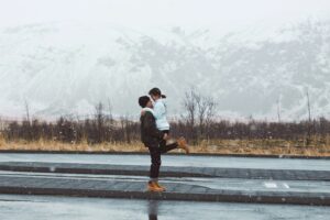 A couple enjoying the beautiful Icelandic landscapes with no crowds